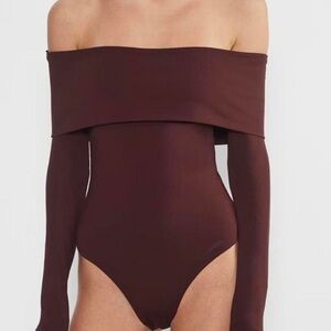 Aritzia Contour Off-Shoulder Bodysuit